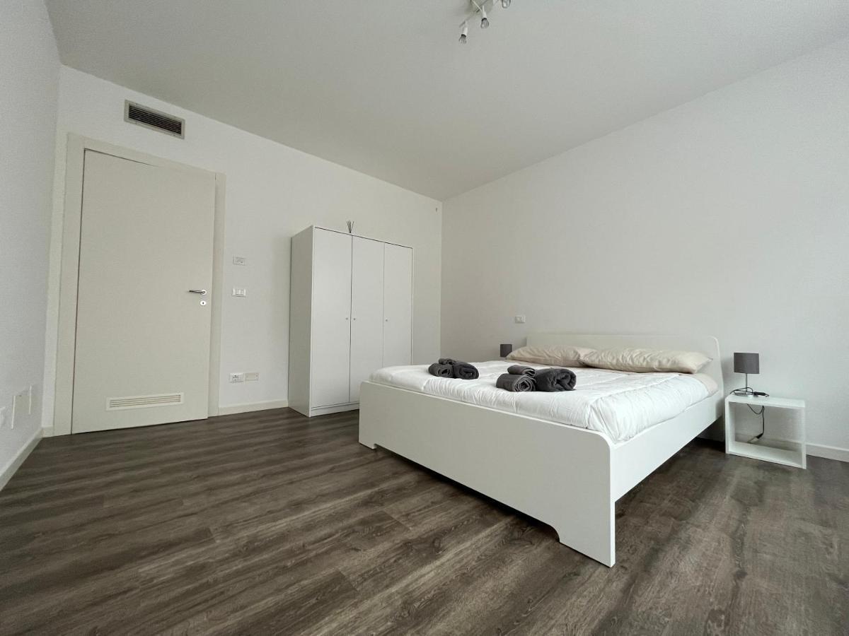 Modern Apartment - Centro Padua Buitenkant foto